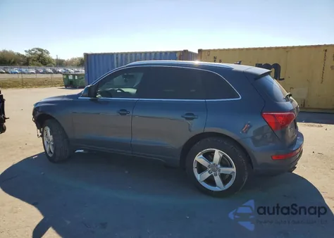 2010 Audi Q5 Premium Plus z USA, uszkodzony, nr VIN WA1LKAFP4AA047393
